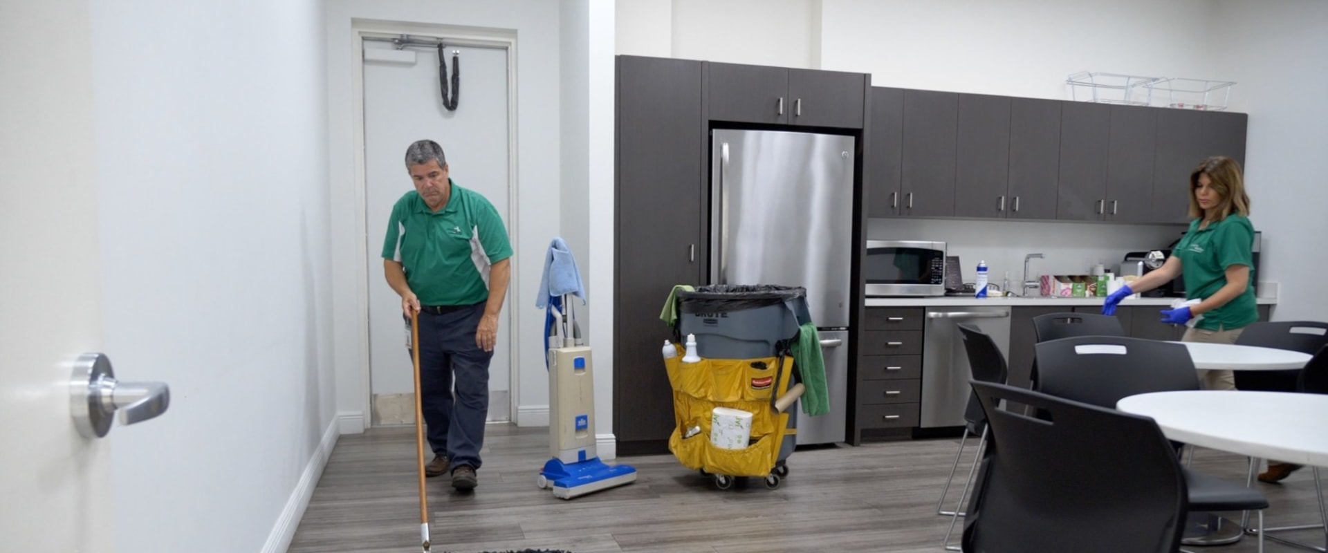 Setting Realistic Pricing for Services: Maximizing Profits in Your Cleaning Business