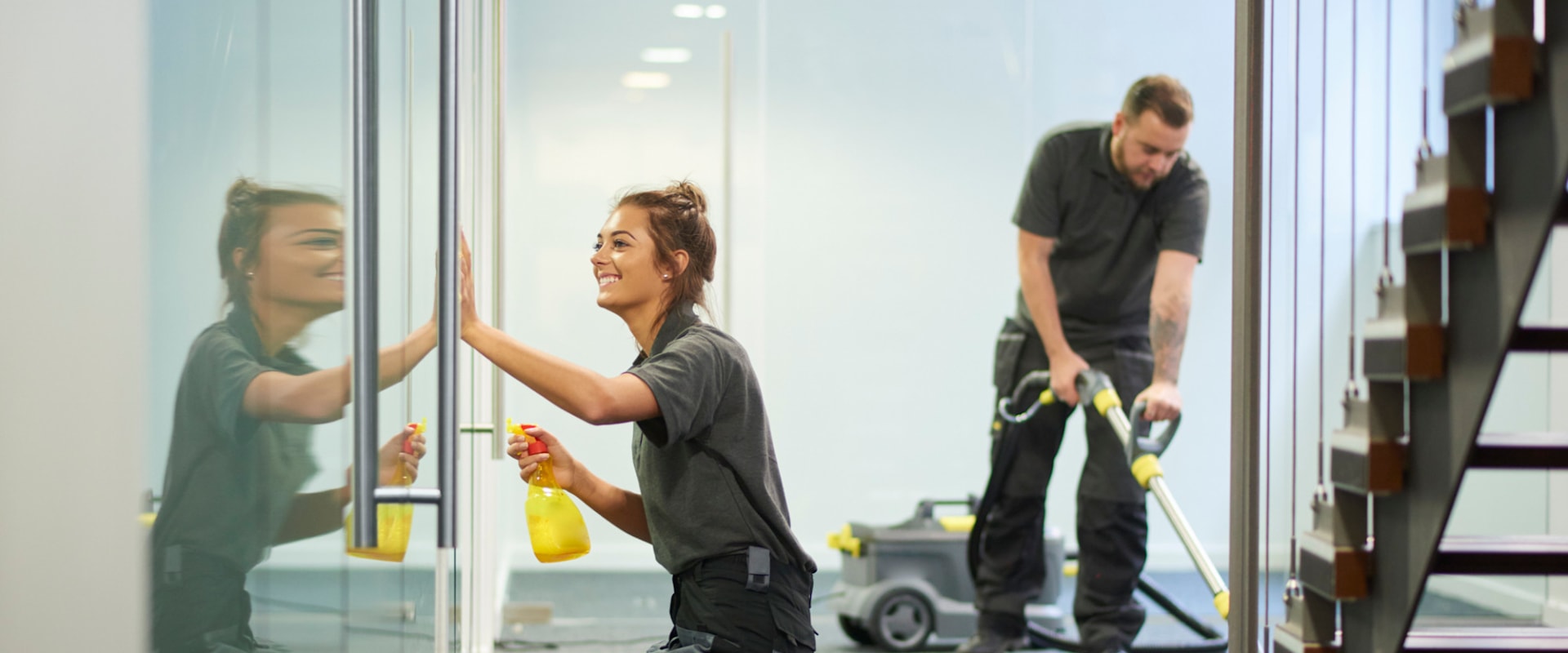 Maximizing Your Cleaning Business: Tracking Expenses and Income