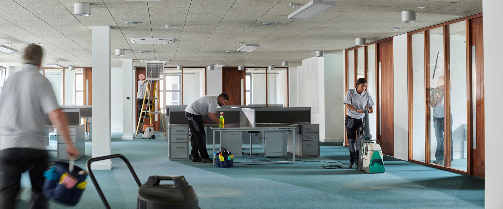 Offering Loyalty Programs and Incentives: How to Improve Your Cleaning Business